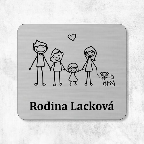 strieborná menovka na dvere rodičia, syn, dcérka a psík