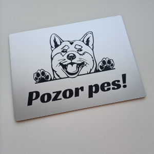 Tabuľka Pozor pes Akita inu