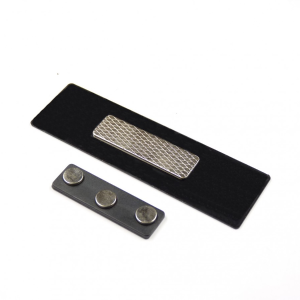 Magnetická menovka s logom a menom — akrylátová menovka pre zamestnancov 10 × 3 cm