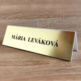 Menovka na stôl — akrylátový stolový stojan s laserovým gravírovaním