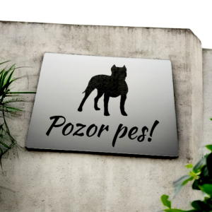 Tabuľka Pozor pes Pitbull — výstražná tabuľka na plot 20×15 cm