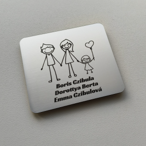 Menovka na dvere dcéra s balónom — rodinná samolepiaca menovka 10×8,8 cm